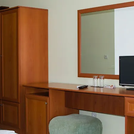 Hotel Palma Słoneczny Brzeg